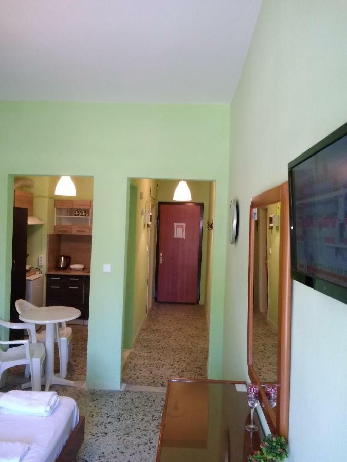 Rooms To Let Giannis Makrygialos Exterior foto